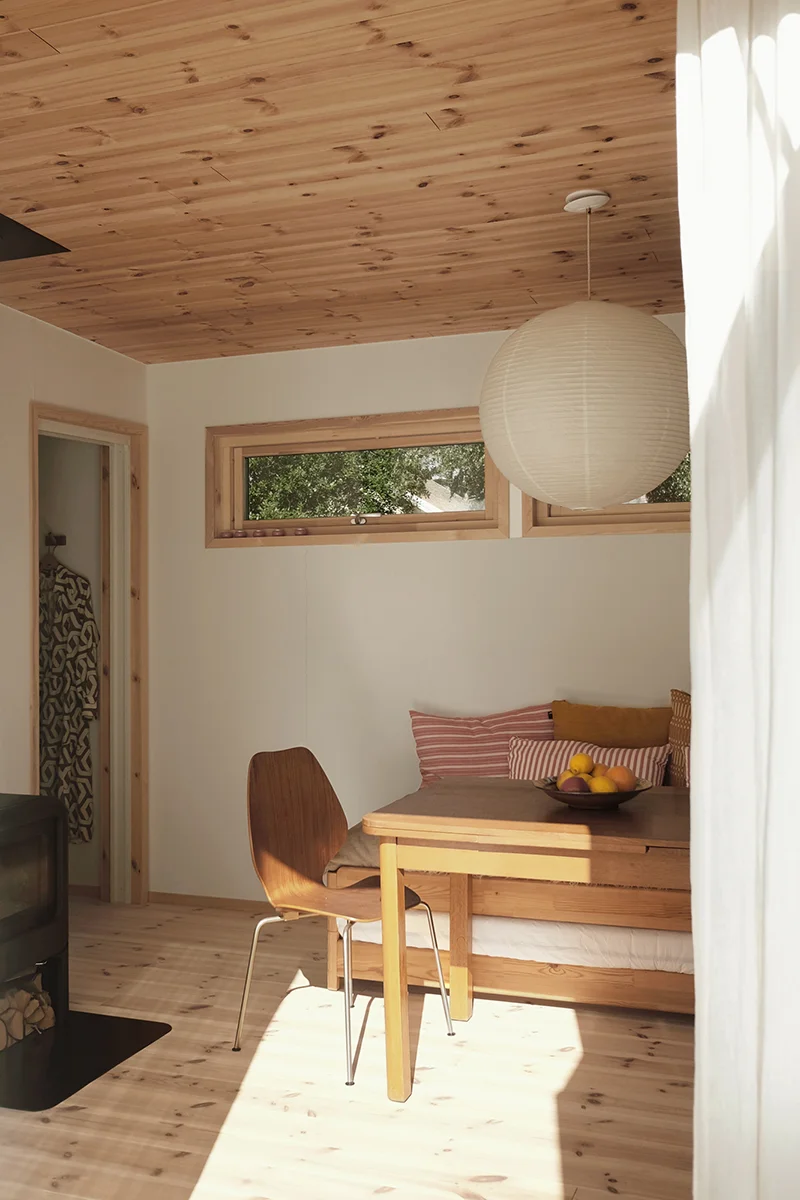 Compact home 38 sqm living room