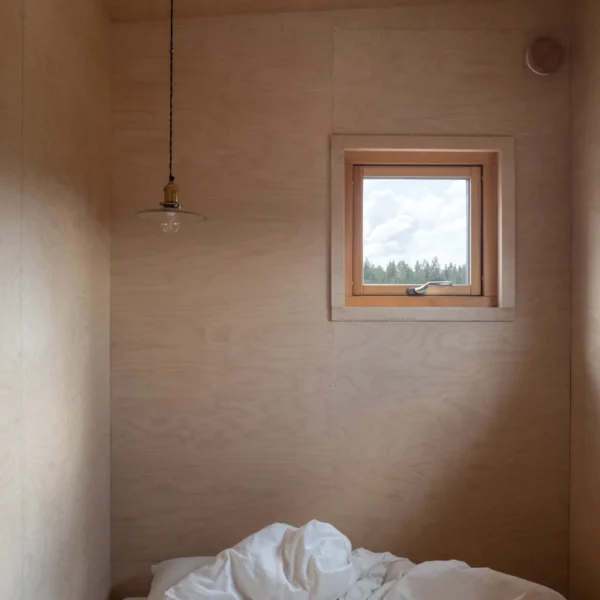 Holiday cabin 34 sqm, bedroom with plywood walls
